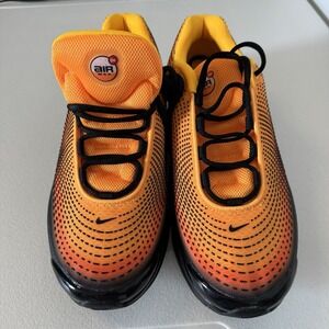 Nike Air Max Dn Laser Orange Comet Red Mens HM0810-800 Size 9